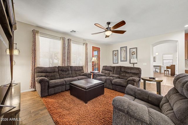 17648 W MARSHALL Lane, Surprise, AZ 85388