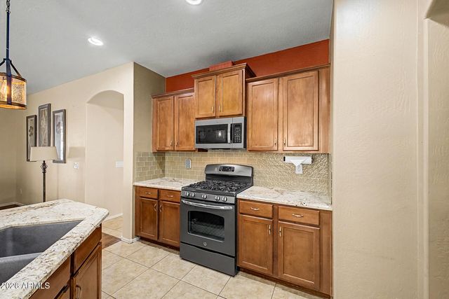 17648 W MARSHALL Lane, Surprise, AZ 85388