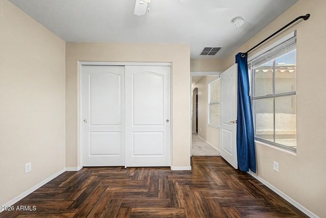 17648 W MARSHALL Lane, Surprise, AZ 85388
