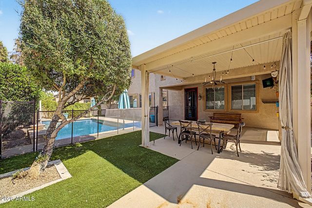 17648 W MARSHALL Lane, Surprise, AZ 85388