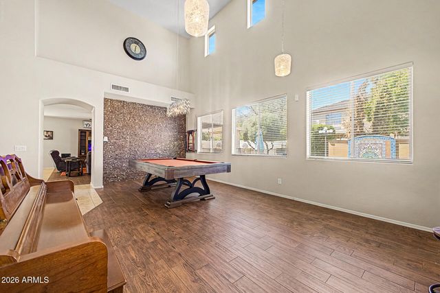 17648 W MARSHALL Lane, Surprise, AZ 85388
