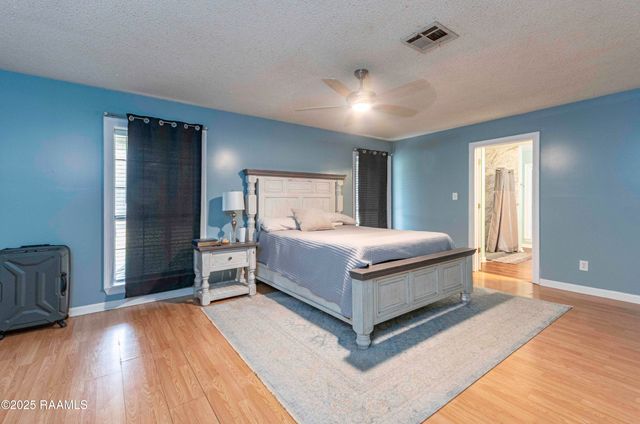 207 Sparrow Street, New Iberia, LA 70563