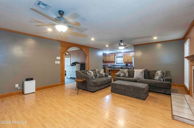 207 Sparrow Street, New Iberia, LA 70563