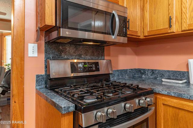 207 Sparrow Street, New Iberia, LA 70563