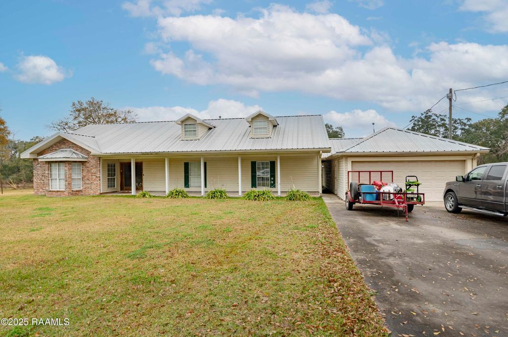 207 Sparrow Street, New Iberia, LA 70563