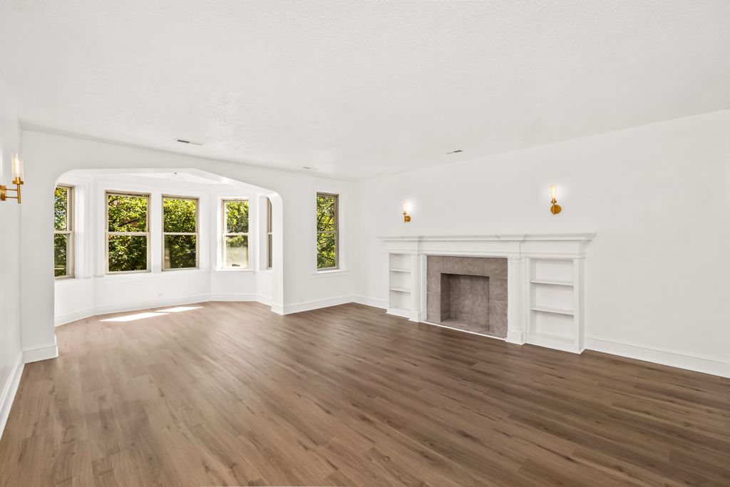 7012 S Paxton Avenue 2N, Chicago, IL 60649 — photo 2