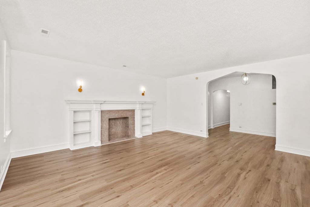 7012 S Paxton Avenue 2N, Chicago, IL 60649 — photo 3