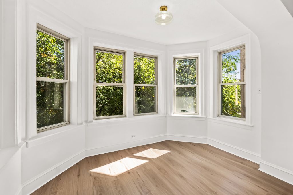 7012 S Paxton Avenue 2N, Chicago, IL 60649 — photo 4