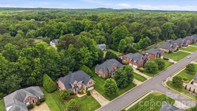 4709 Mcdade Lane, Gastonia, NC 28056