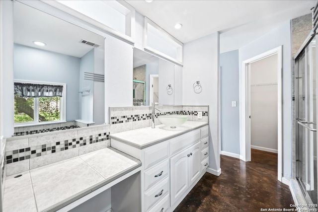 560 PR 1515, Bandera, TX 78003