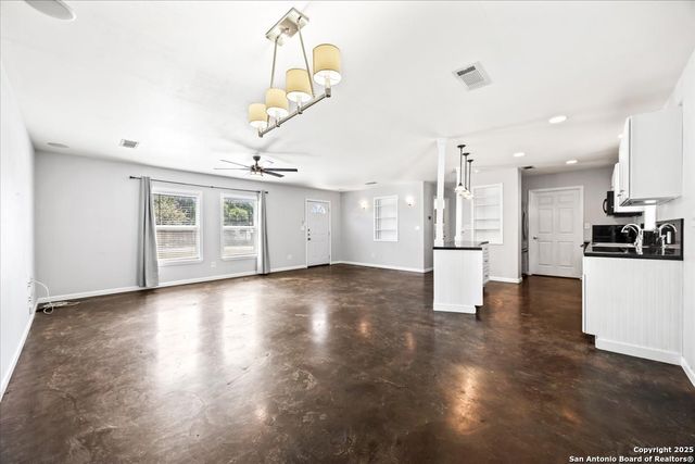 560 PR 1515, Bandera, TX 78003