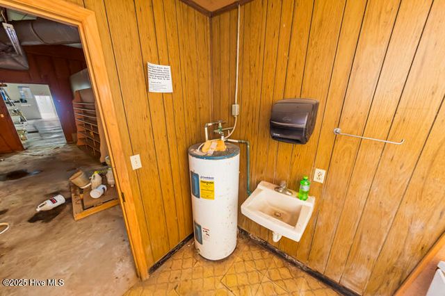 8434 Nc Highway 306 S, Arapahoe, NC 28510