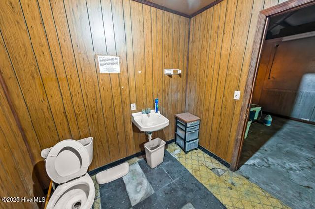 8434 Nc Highway 306 S, Arapahoe, NC 28510