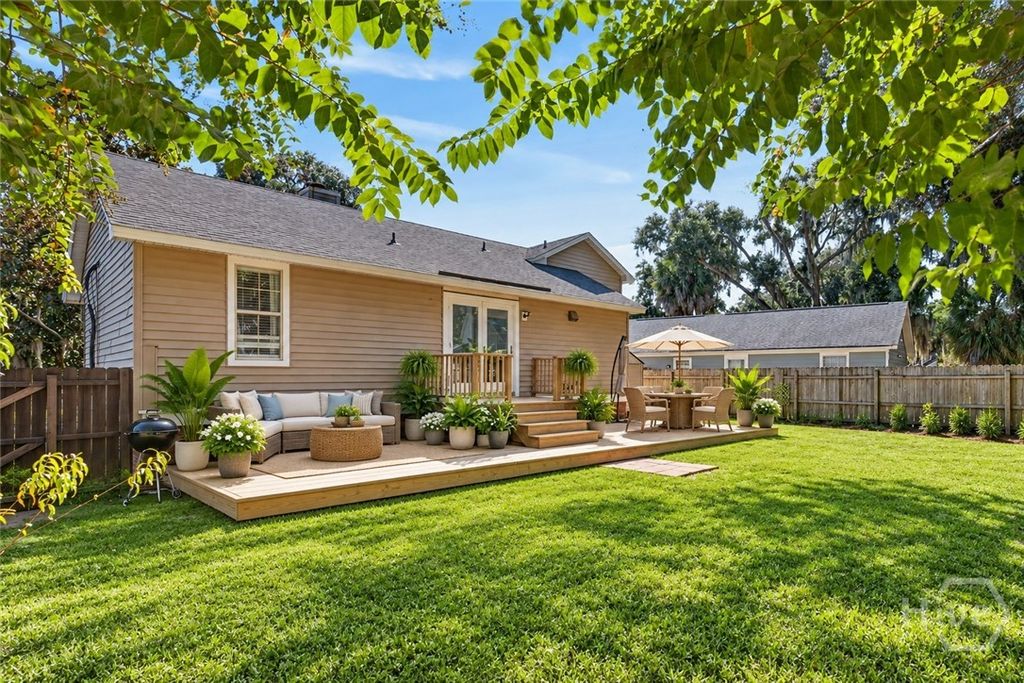 Image 9 of property listing at 524 Pointe South Drive, Savannah, GA 31410