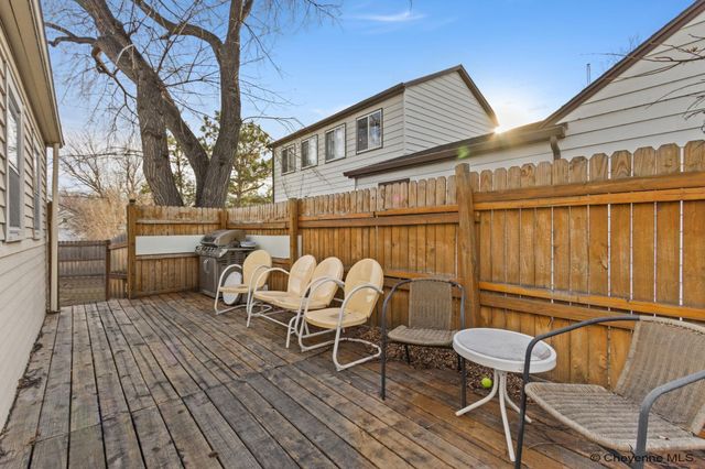 515 E 3RD ST, Cheyenne, WY 82007