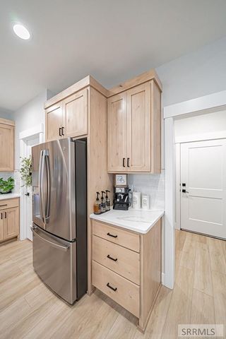 1596 N 845 E, Shelley, ID 83274