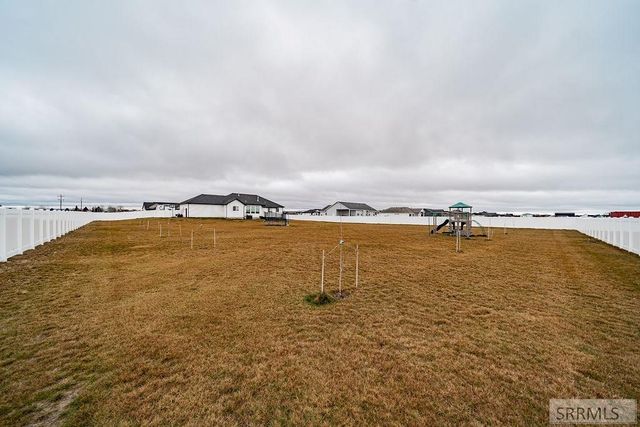 1596 N 845 E, Shelley, ID 83274