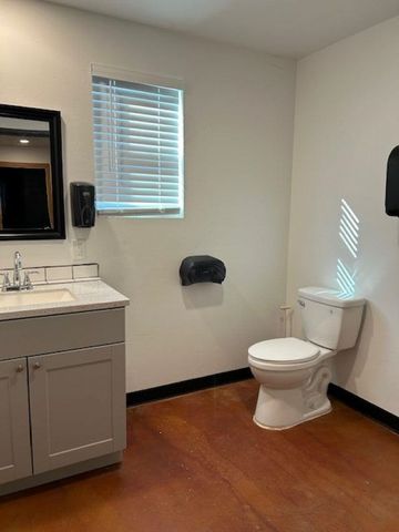 13491 NE North Dr., Fletcher, OK 73541