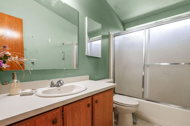 18080 Brincat Manor Road, Cottonwood, CA 96022