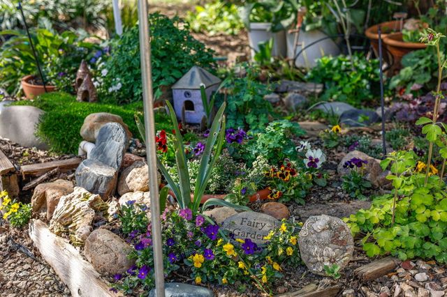 18080 Brincat Manor Road, Cottonwood, CA 96022