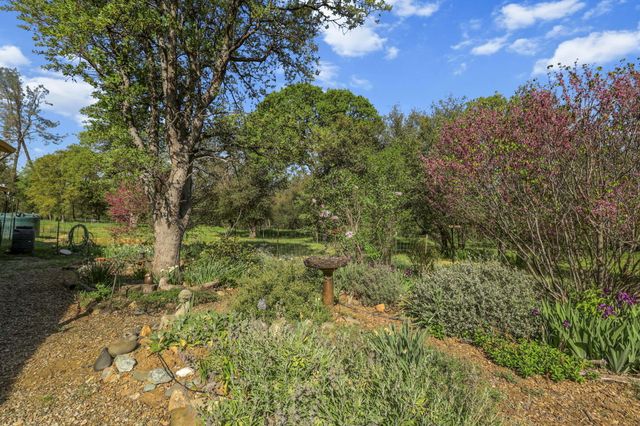 18080 Brincat Manor Road, Cottonwood, CA 96022