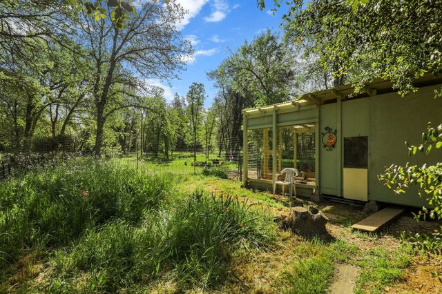 18080 Brincat Manor Road, Cottonwood, CA 96022