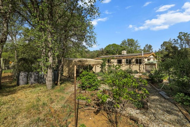 18080 Brincat Manor Road, Cottonwood, CA 96022