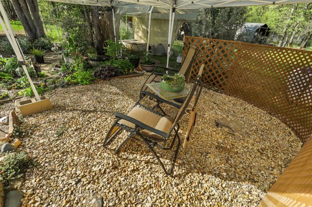 18080 Brincat Manor Road, Cottonwood, CA 96022