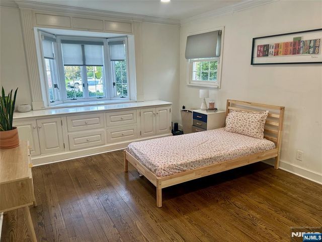 440 Bogert Road, River Edge, NJ 07661