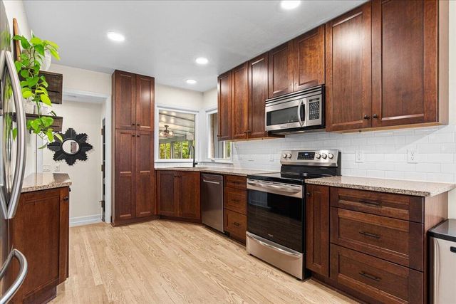 4505 N 133rd STREET, Brookfield, WI 53005