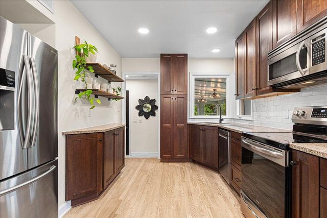 4505 N 133rd STREET, Brookfield, WI 53005