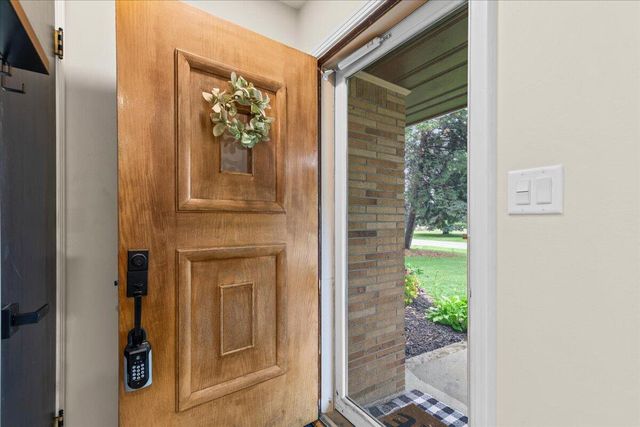 4505 N 133rd STREET, Brookfield, WI 53005