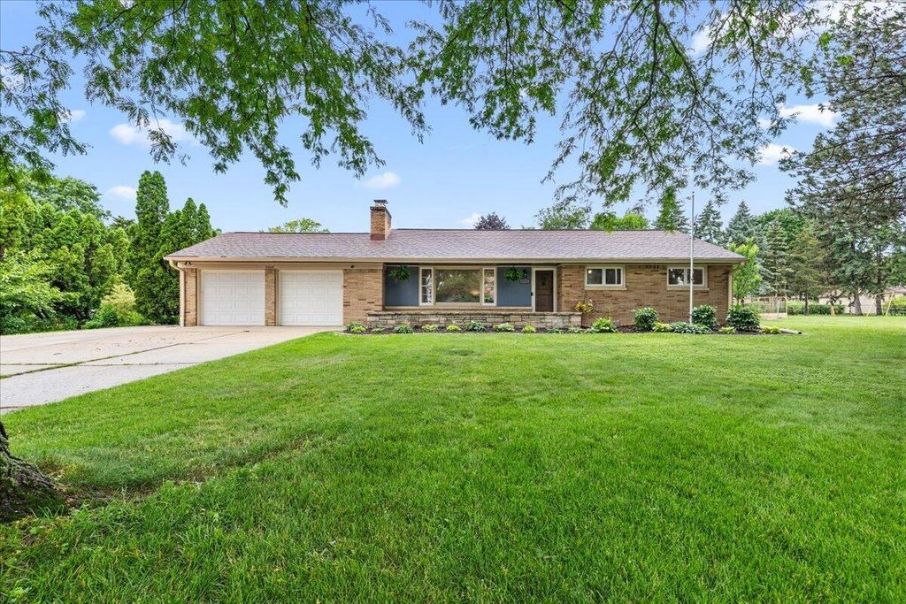 4505 N 133rd STREET, Brookfield, WI 53005