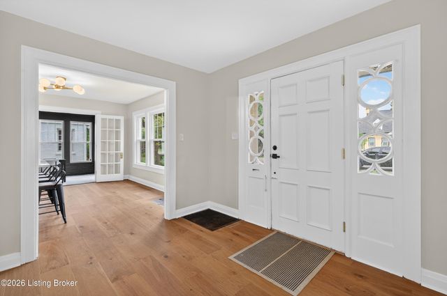 2530 Broadmeade Rd, Louisville, KY 40205