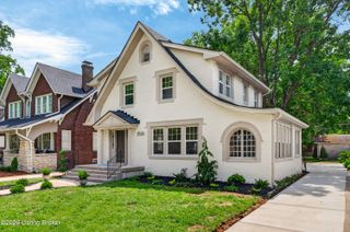 2530 Broadmeade Rd, Louisville, KY 40205