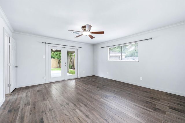 6030 Warm Springs Road, Houston, TX 77035