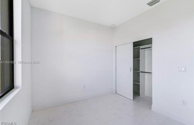 8106 OLIVE CT, La Belle, FL 33935