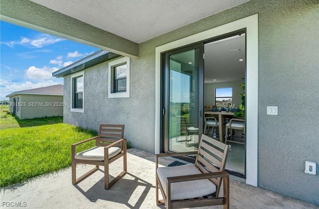 8106 OLIVE CT, La Belle, FL 33935