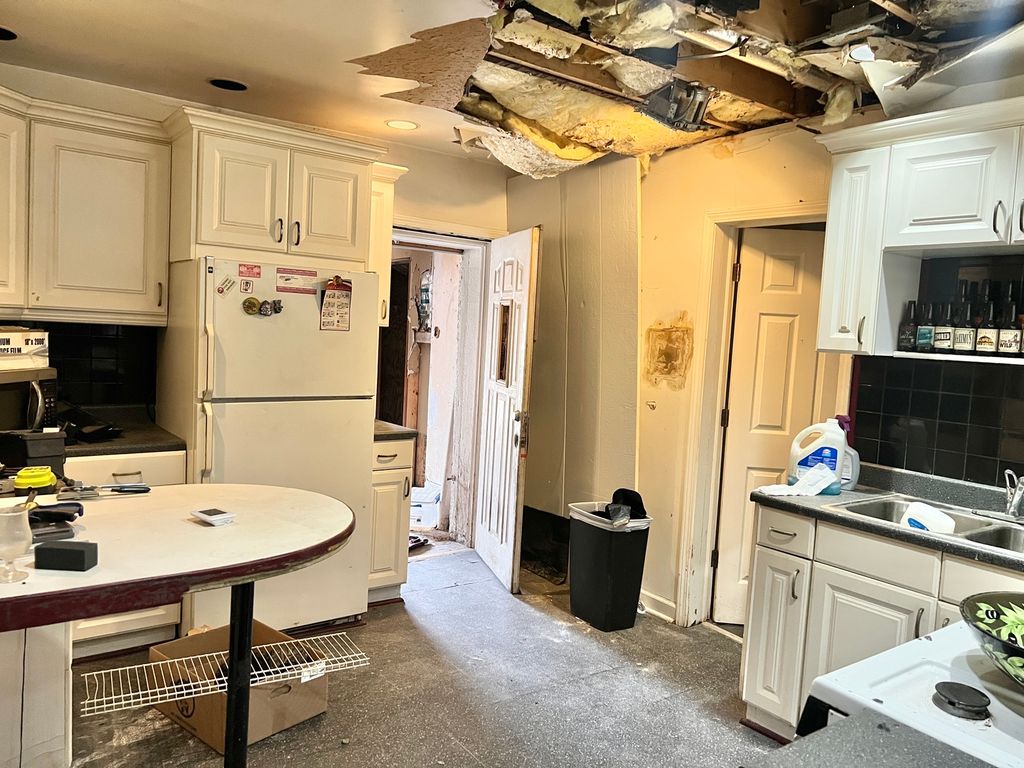 4256 N Meade Avenue, Chicago, IL 60634 — photo 5