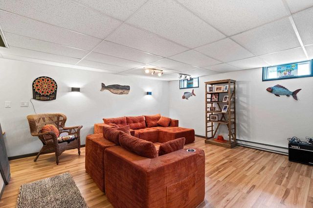 812 KAY KOURT, Neenah, WI 54952