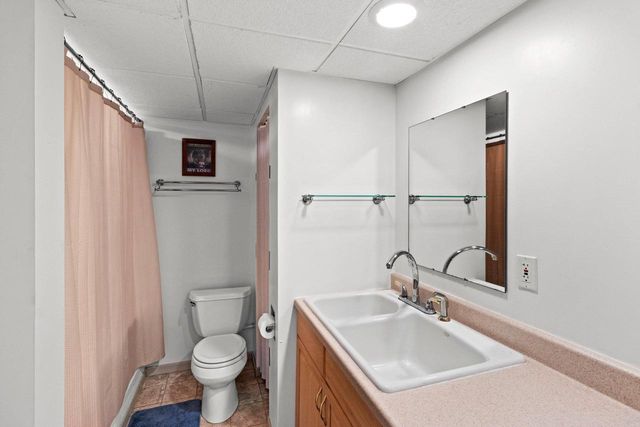 812 KAY KOURT, Neenah, WI 54952