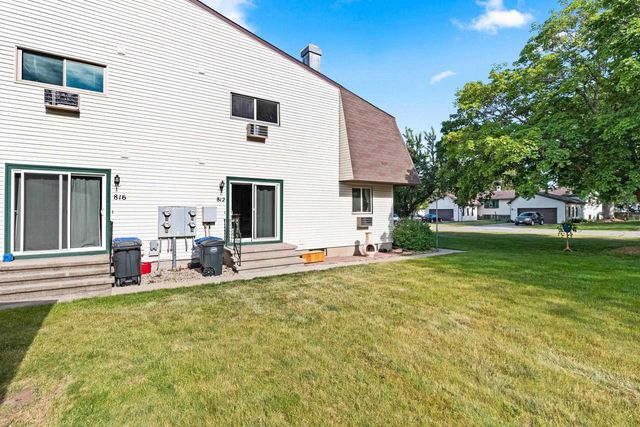 812 KAY KOURT, Neenah, WI 54952