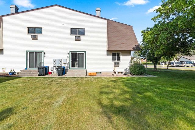 812 KAY KOURT, Neenah, WI 54952