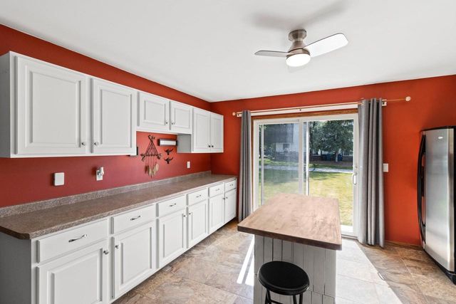 812 KAY KOURT, Neenah, WI 54952