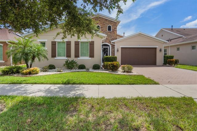 290 SILVER MAPLE ROAD, Groveland, FL 34736