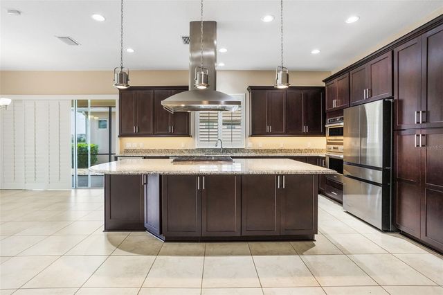 290 SILVER MAPLE ROAD, Groveland, FL 34736