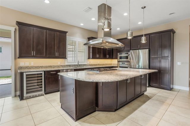 290 SILVER MAPLE ROAD, Groveland, FL 34736