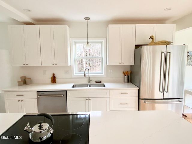 365 Moore Hill Road, Stephentown, NY 12168