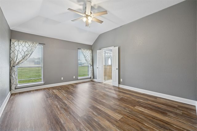 118 Deertail Drive, Azle, TX 76020