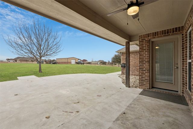 118 Deertail Drive, Azle, TX 76020